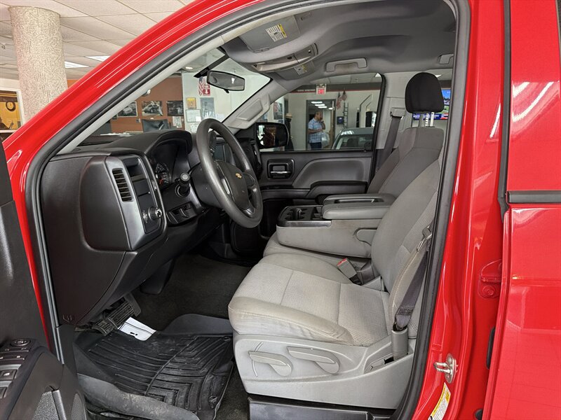 Used 2017 Chevrolet Silverado 1500 Custom w/ Custom Convenience Package RWD image 11