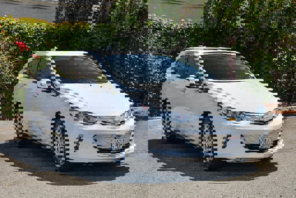 Used 2019 Chevrolet Volt LT w/ Power Convenience Package image 4