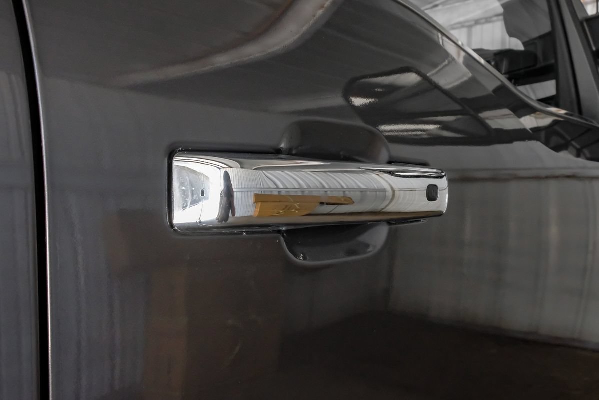 Used 2025 Ford F250 Lariat w/ Chrome Package AWD/4WD image 43