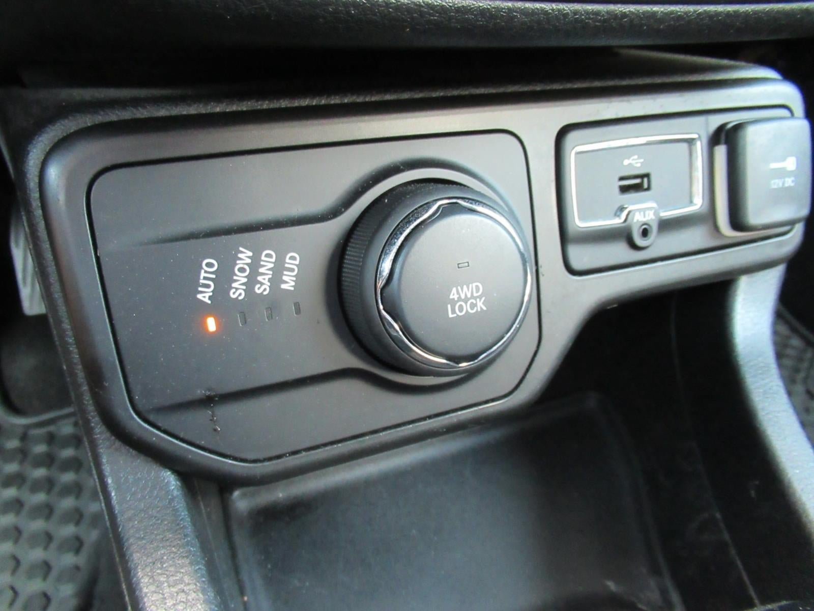 Used 2018 Jeep Renegade Sport w/ Power & Air Group AWD/4WD image 29