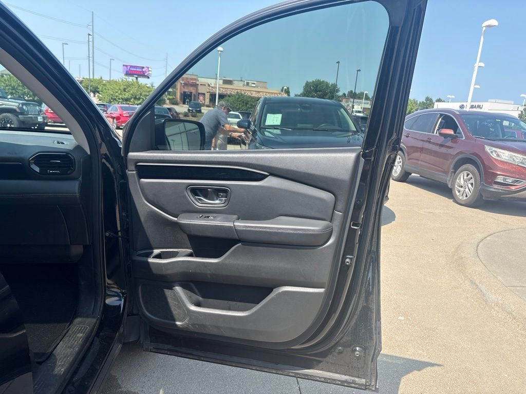 Certified 2023 Honda Pilot Touring image 25
