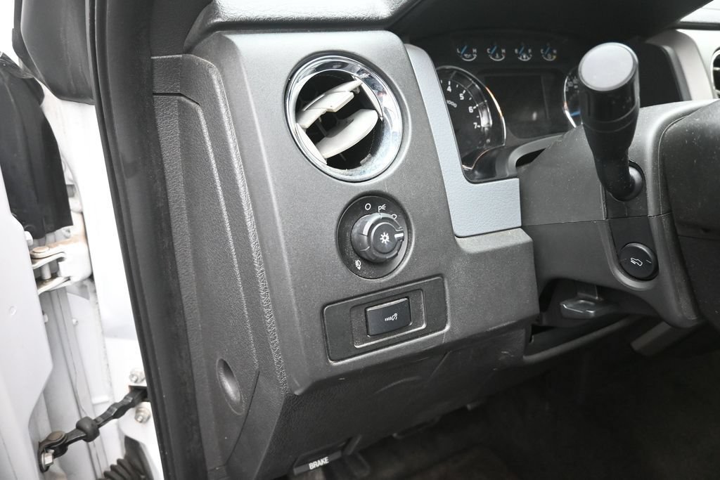 Used 2014 Ford F150 XLT w/ Equipment Group 302A Luxury RWD image 13