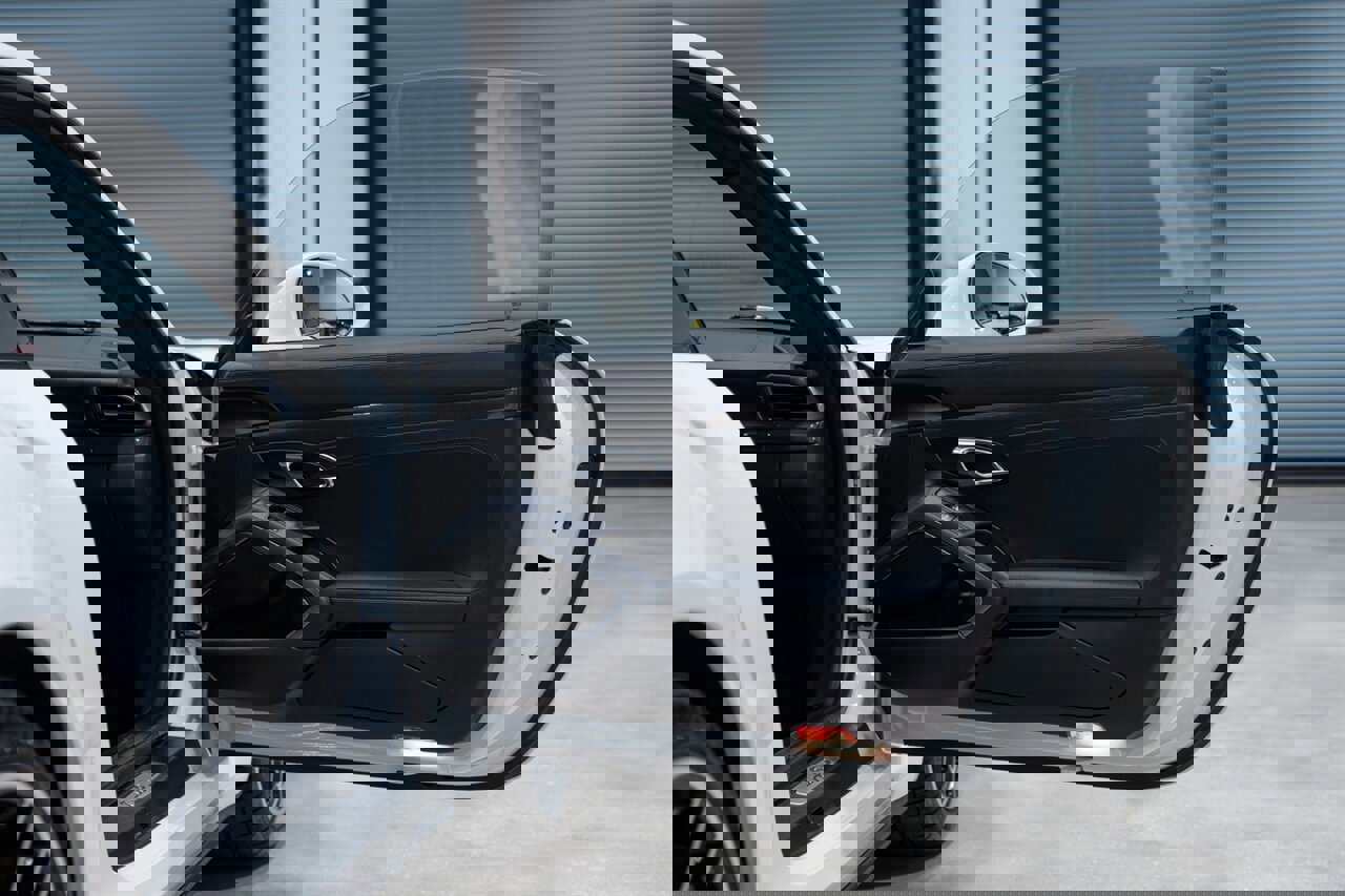 Used 2017 Porsche 911 Turbo S image 33