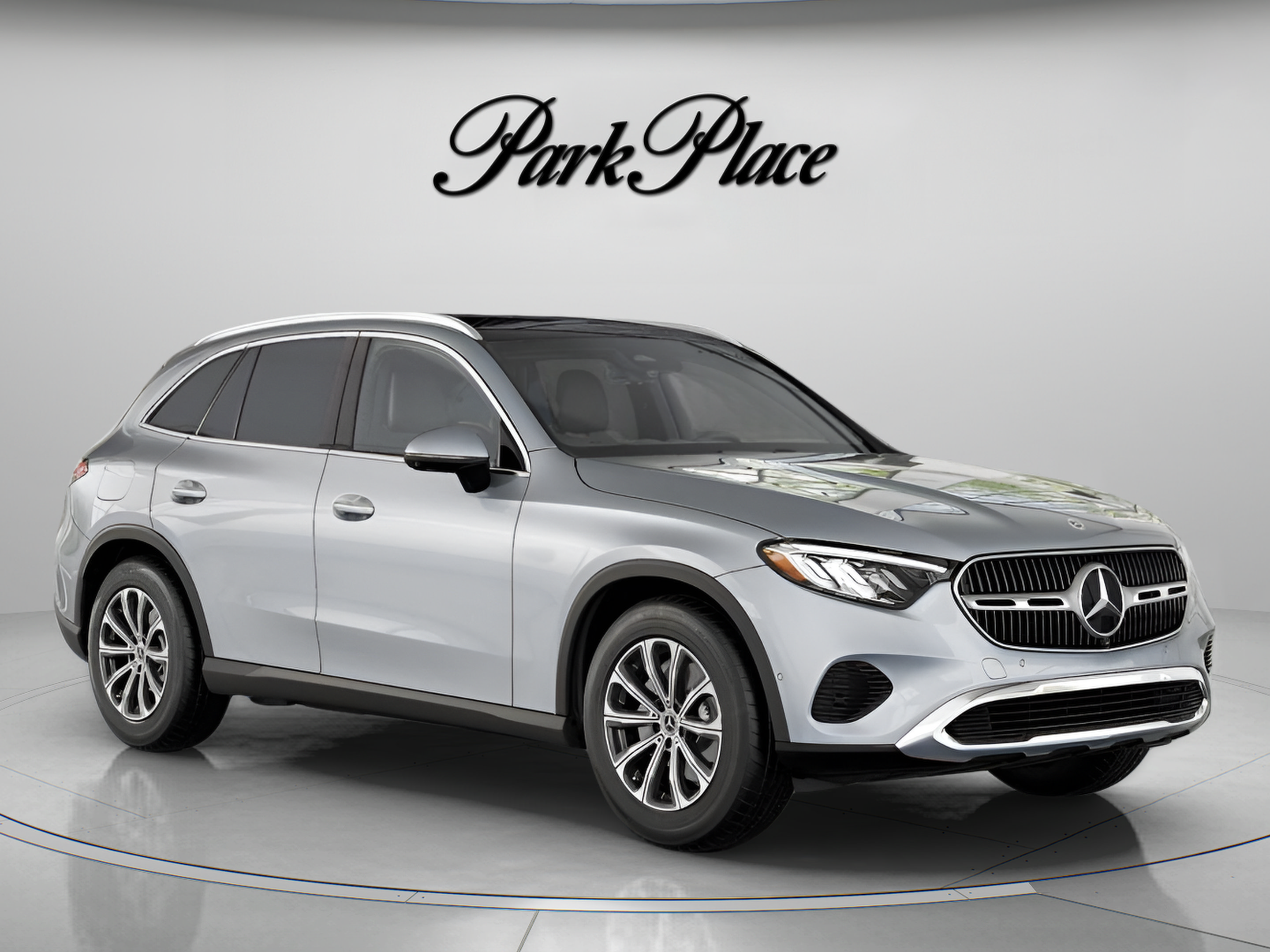 Used 2026 Mercedes-Benz GLC 300 4MATIC image 32