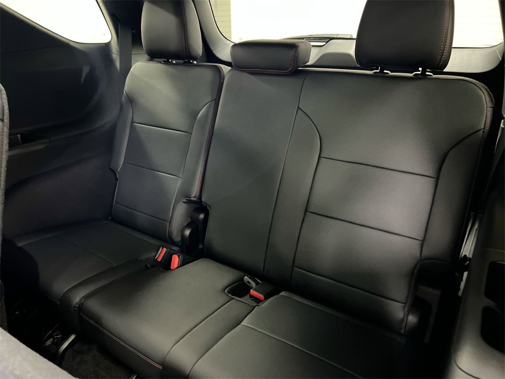 New 2026 Chevrolet Traverse RS w/ LPO, Floor Liner Package image 30