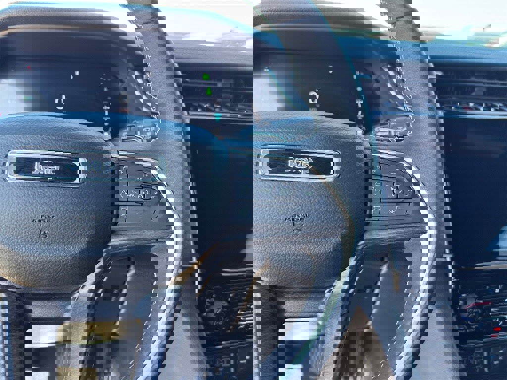 Used 2024 Jeep Grand Cherokee Limited 4xe w/ Luxury Tech Group II image 21