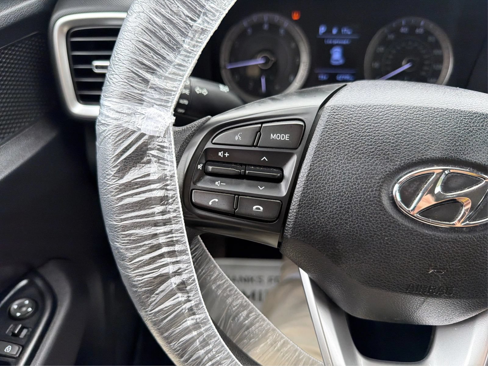 Used 2021 Hyundai Venue SE FWD image 45