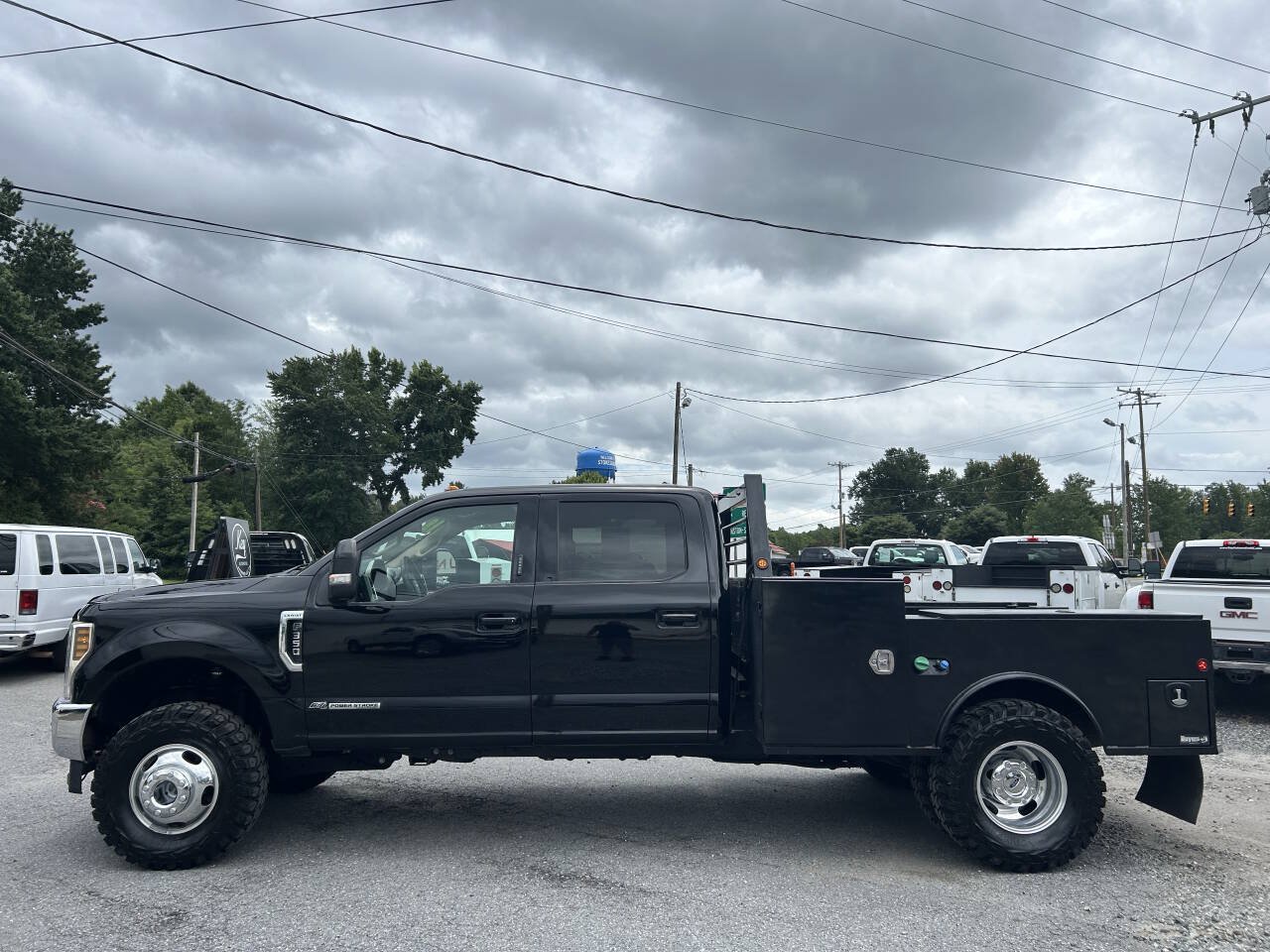 Used 2018 Ford F350 Lariat w/ FX4 Off-Road Package AWD/4WD image 10