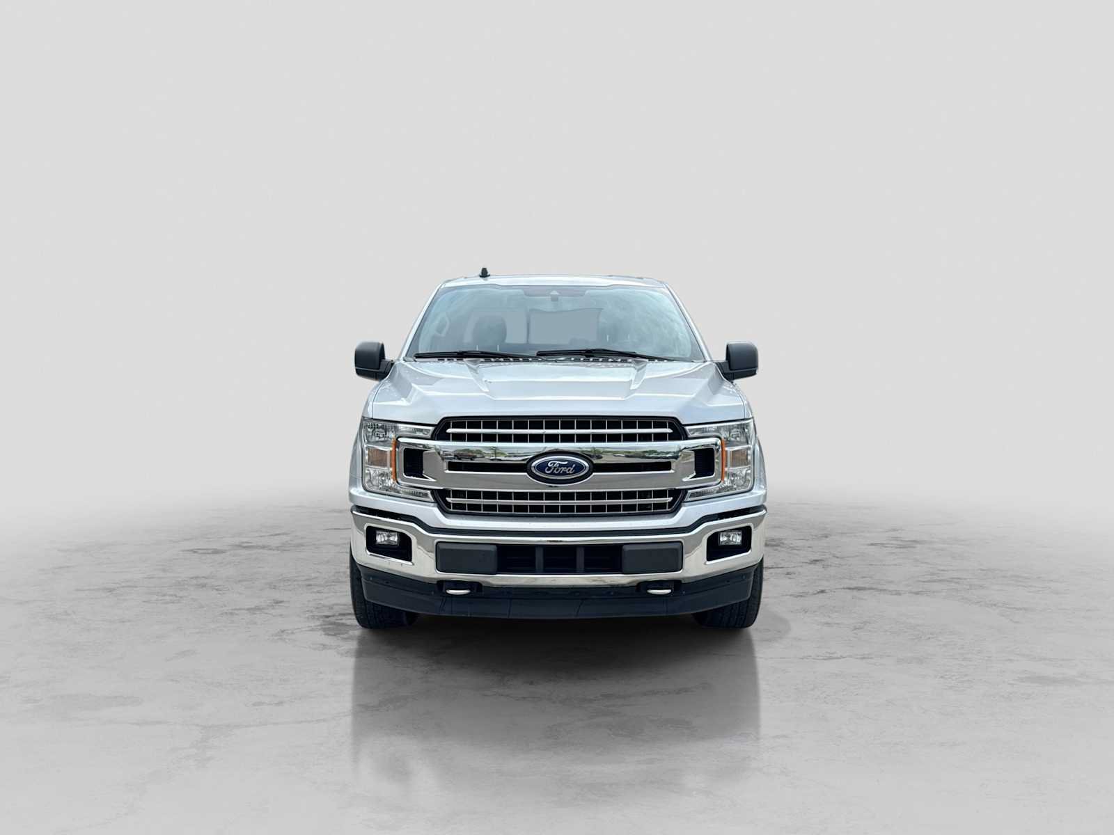 Used 2019 Ford F150 XLT w/ Equipment Group 302A Luxury AWD/4WD image 9