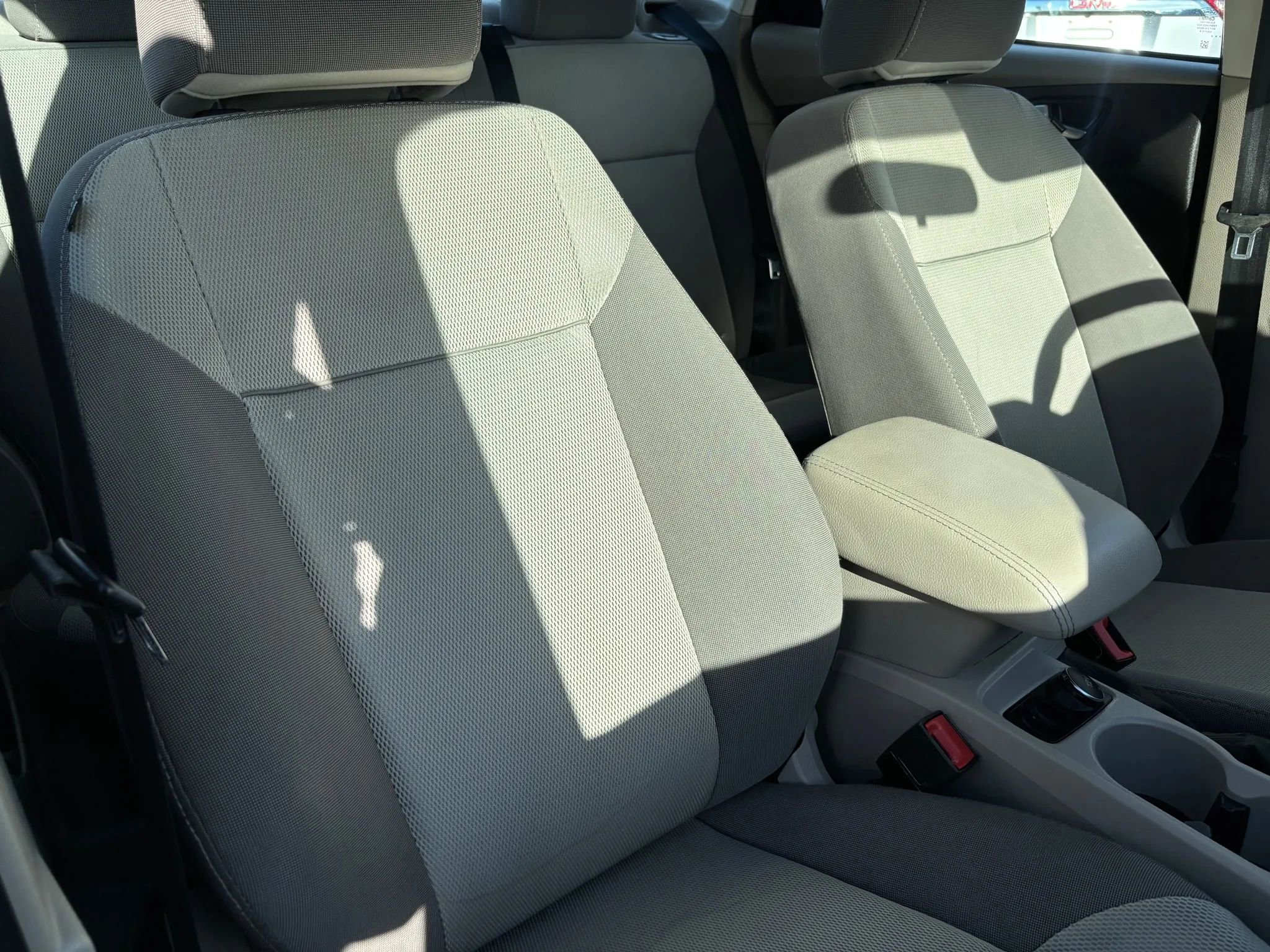 Used 2014 Ford Focus SE image 25