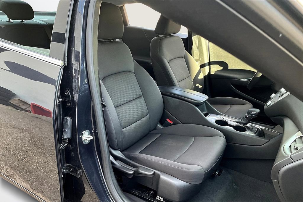 Used 2023 Chevrolet Malibu LT image 27