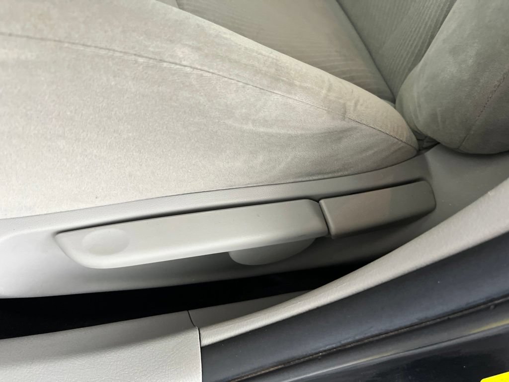 Used 2012 Toyota Corolla LE w/ Preferred Accessory Pkg FWD image 19