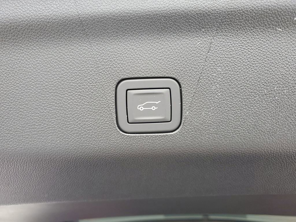 New 2026 GMC Yukon Elevation w/ LPO, Floor Liner Package image 10