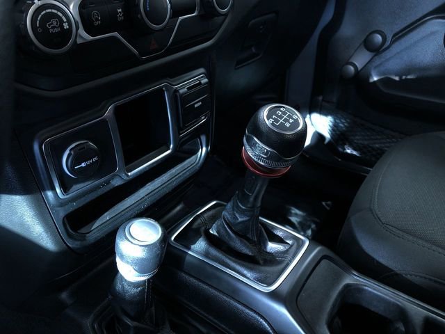 Used 2019 Jeep Wrangler Sport image 29