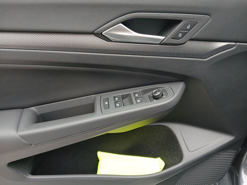 New 2026 Volkswagen Golf 2.0T image 11