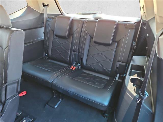 Used 2025 Volkswagen Atlas SE FWD image 19
