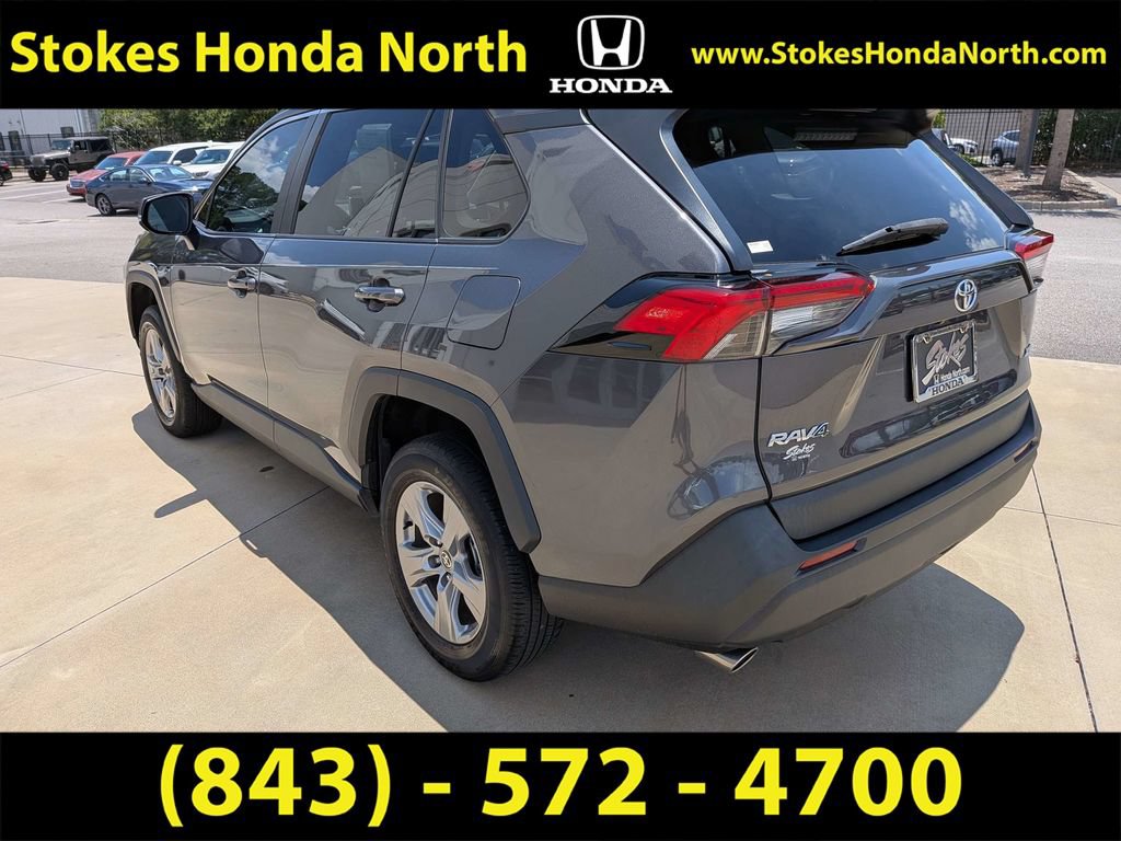 Used 2023 Toyota RAV4 XLE w/ Convenience Package FWD image 5