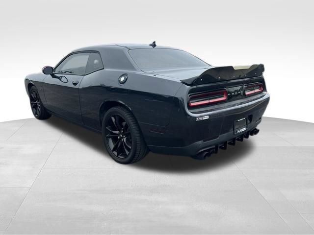 Used 2018 Dodge Challenger R/T w/ Driver Convenience Group RWD image 5