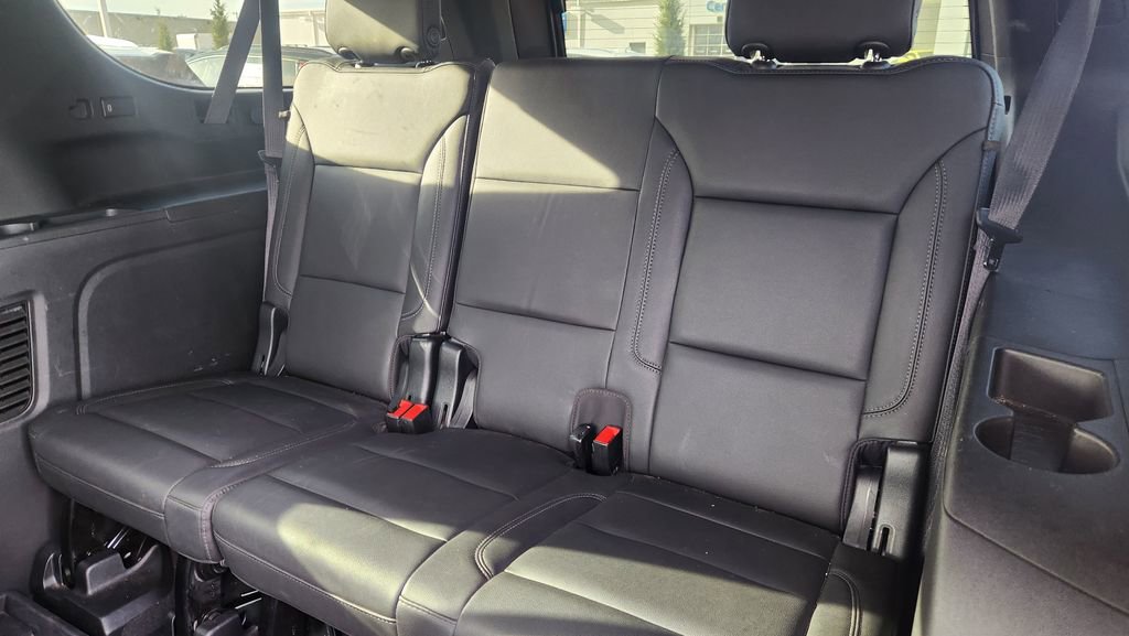 Used 2021 Chevrolet Suburban Z71 image 8