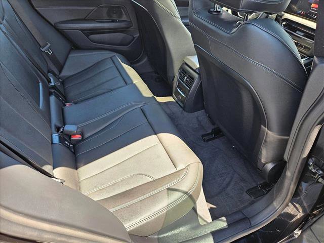 Used 2025 BMW i4 eDrive40 RWD image 21