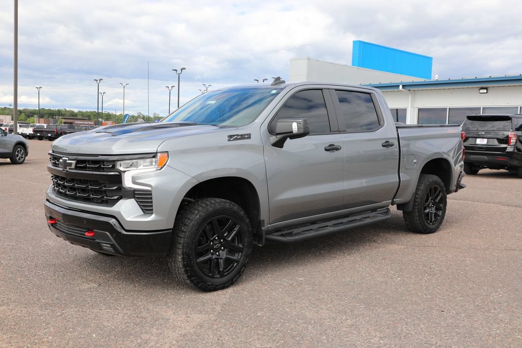 Used 2024 Chevrolet Silverado 1500 LT Trail Boss w/ LT Trail Boss Premium Package AWD/4WD image 15