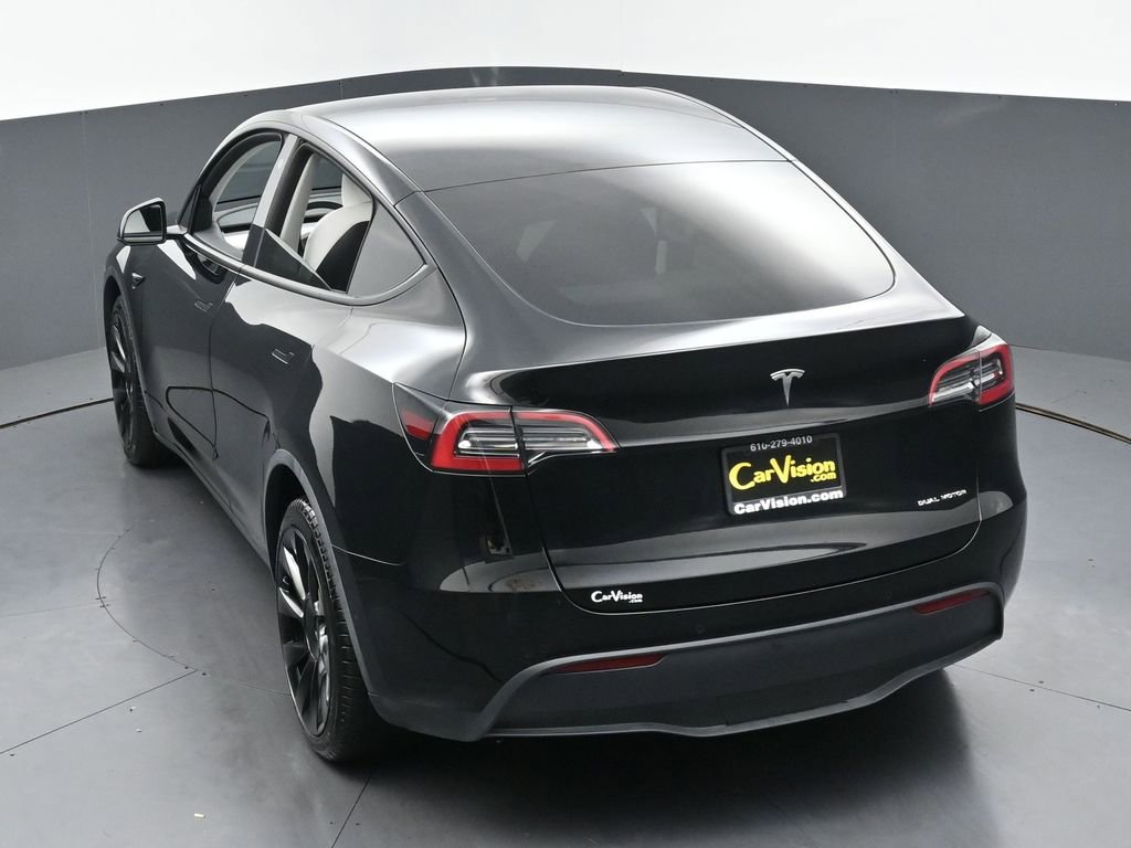 Used 2022 Tesla Model Y Long Range AWD/4WD image 37