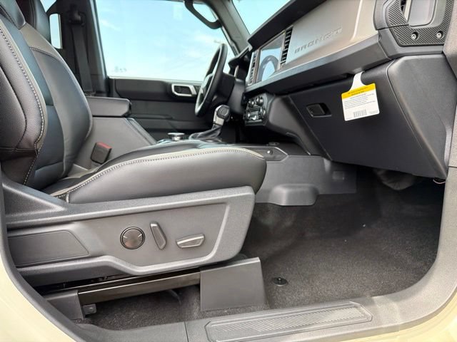 New 2026 Ford Bronco Outer Banks AWD/4WD image 18