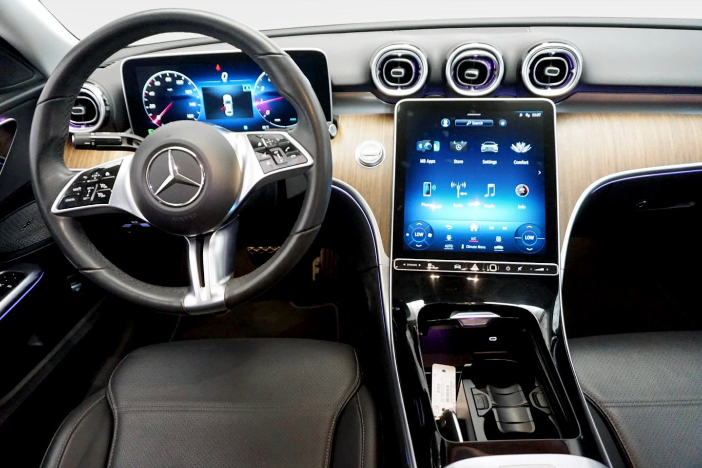 Used 2023 Mercedes-Benz C 300 Sedan image 15