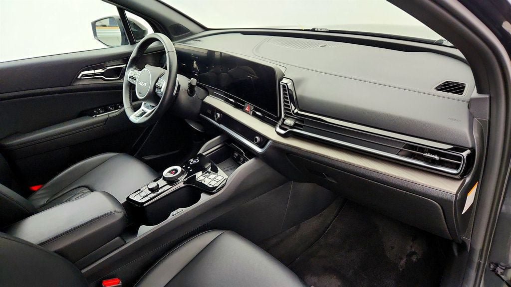 Used 2023 Kia Sportage X-Line AWD/4WD image 25