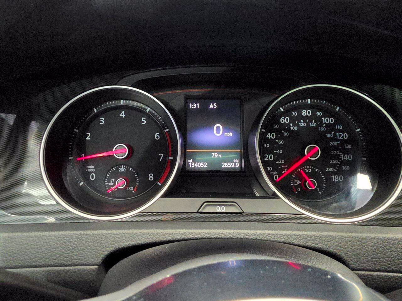 Used 2016 Volkswagen GTI SE FWD image 16