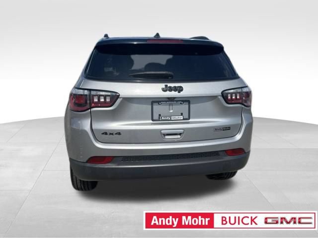 Used 2020 Jeep Compass Latitude AWD/4WD image 12