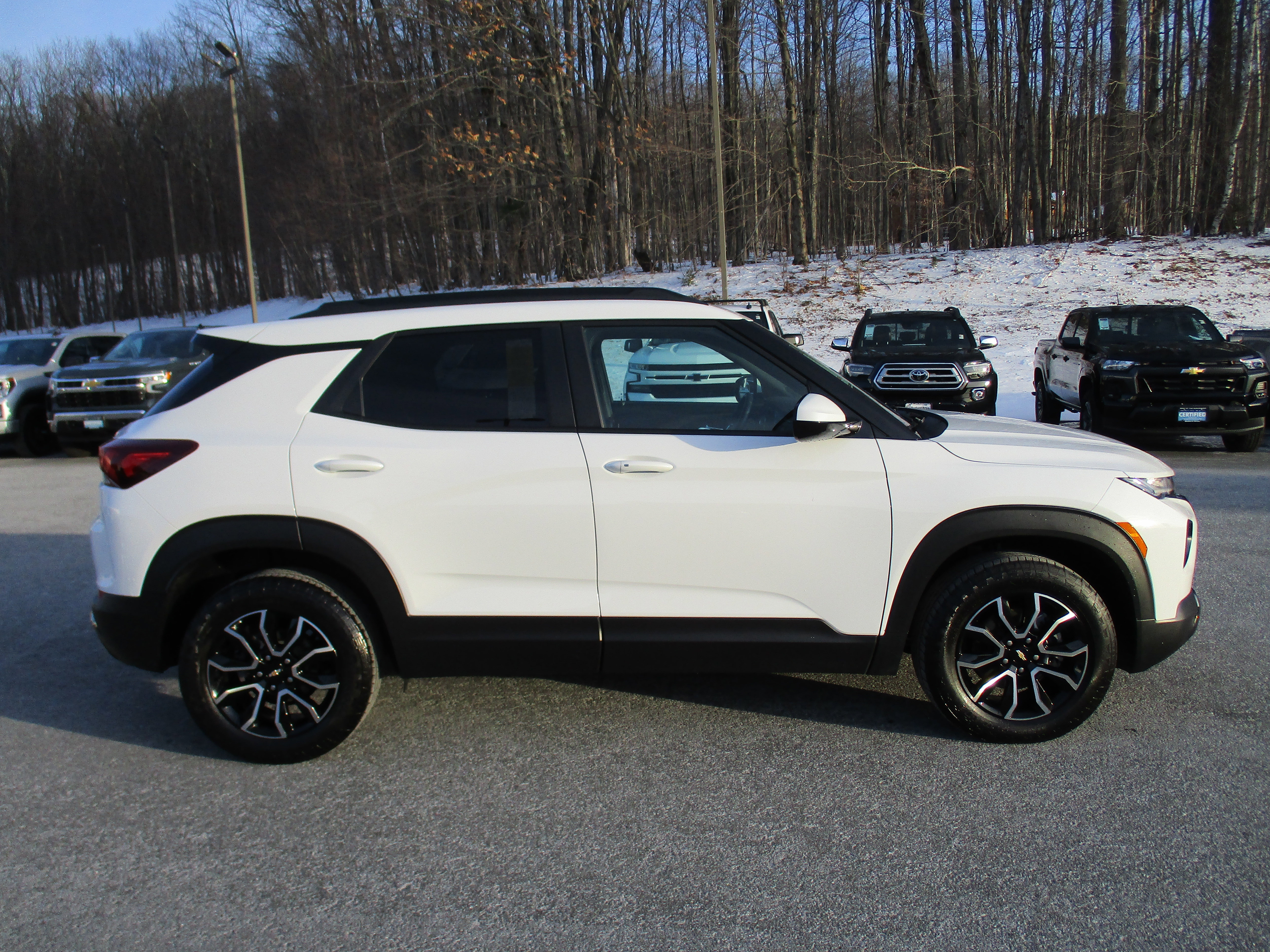 Certified 2023 Chevrolet TrailBlazer ACTIV image 4