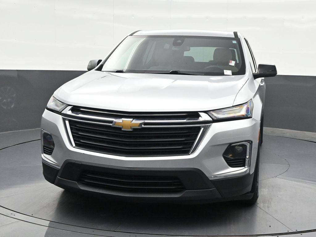 Used 2022 Chevrolet Traverse LS FWD image 9