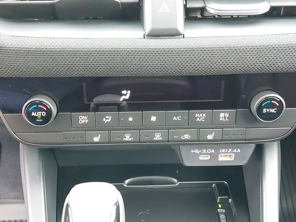 Used 2026 Subaru Outback Limited AWD/4WD image 17