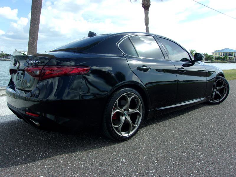 Used 2017 Alfa Romeo Giulia Ti w/ TI 19" Sport Package image 9