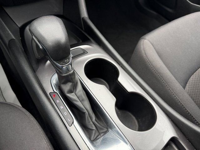 Used 2022 Chevrolet Malibu LS image 25