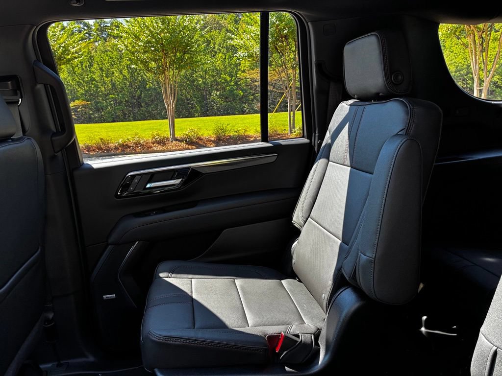 New 2026 Chevrolet Suburban RST w/ Comfort Package RWD image 12