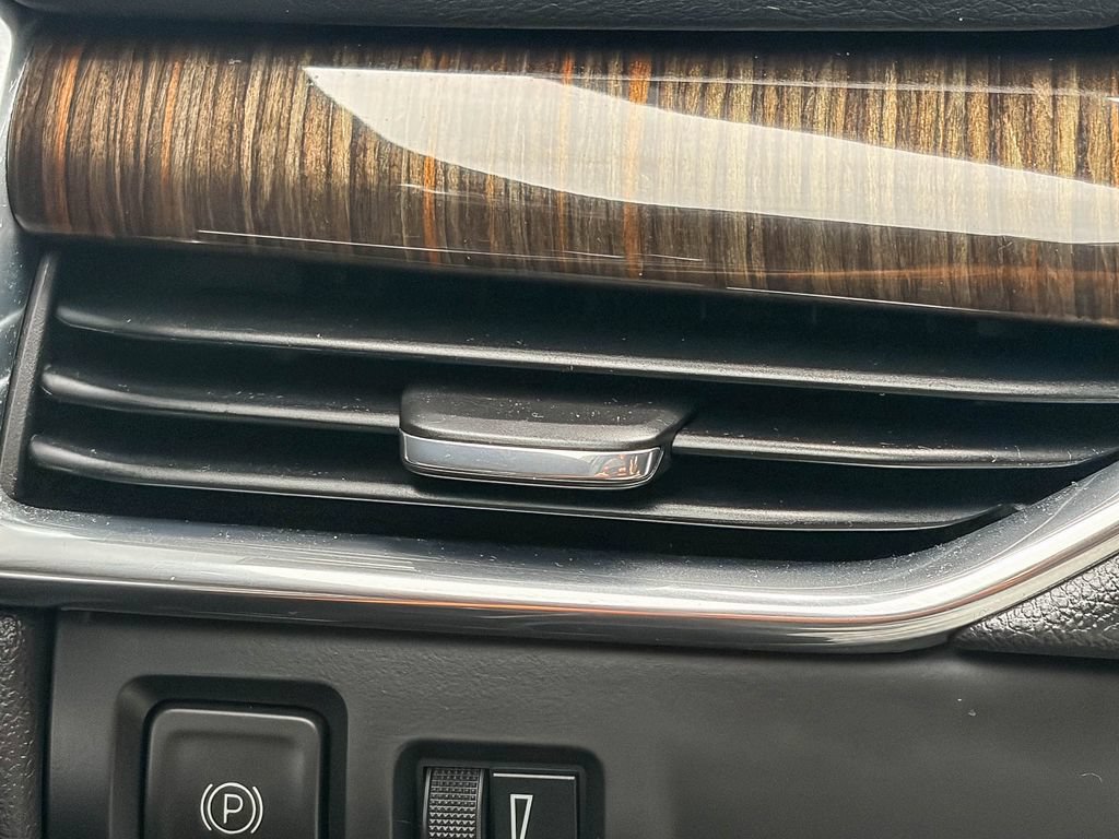 Used 2021 Cadillac XT4 Sport FWD image 42