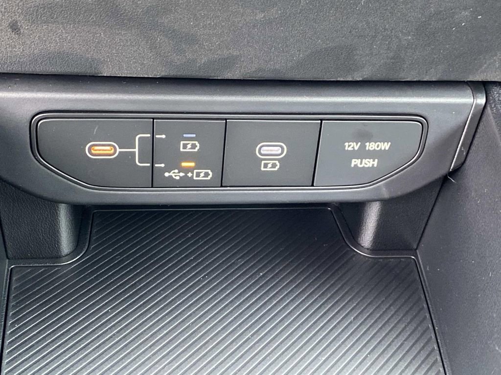 New 2025 Kia K4 LXS image 9