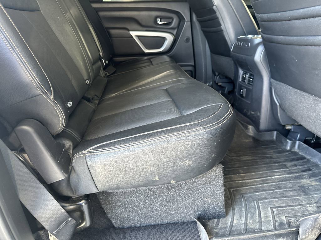Used 2017 Nissan Titan SL image 35