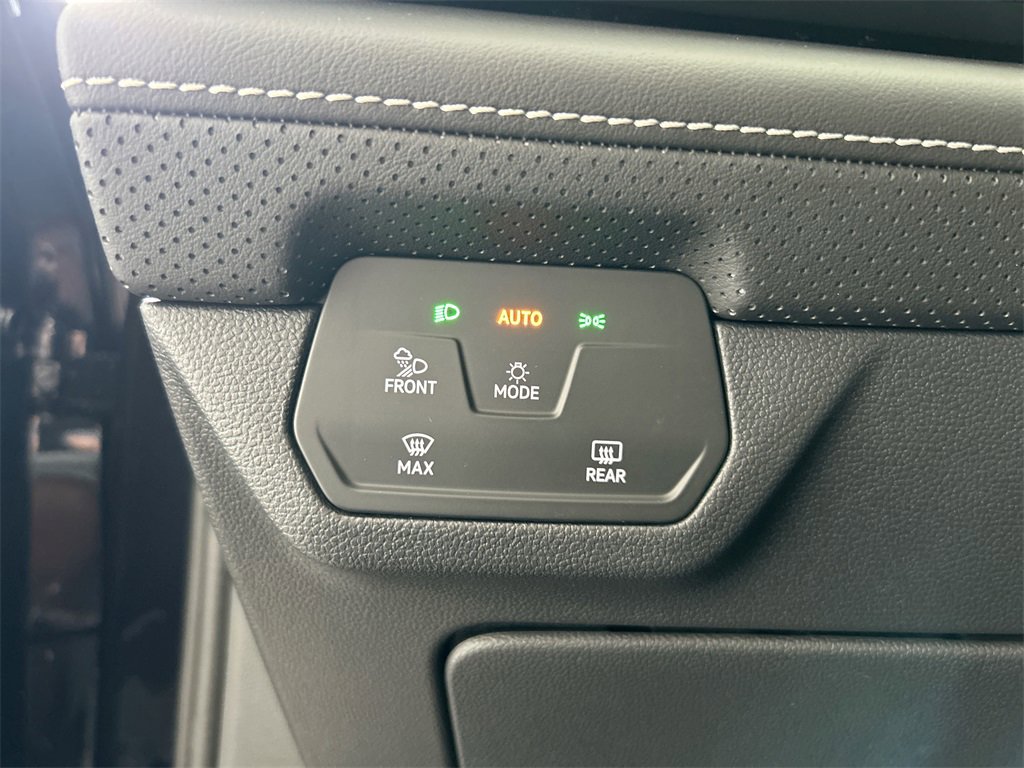 New 2026 Volkswagen Atlas SE image 15