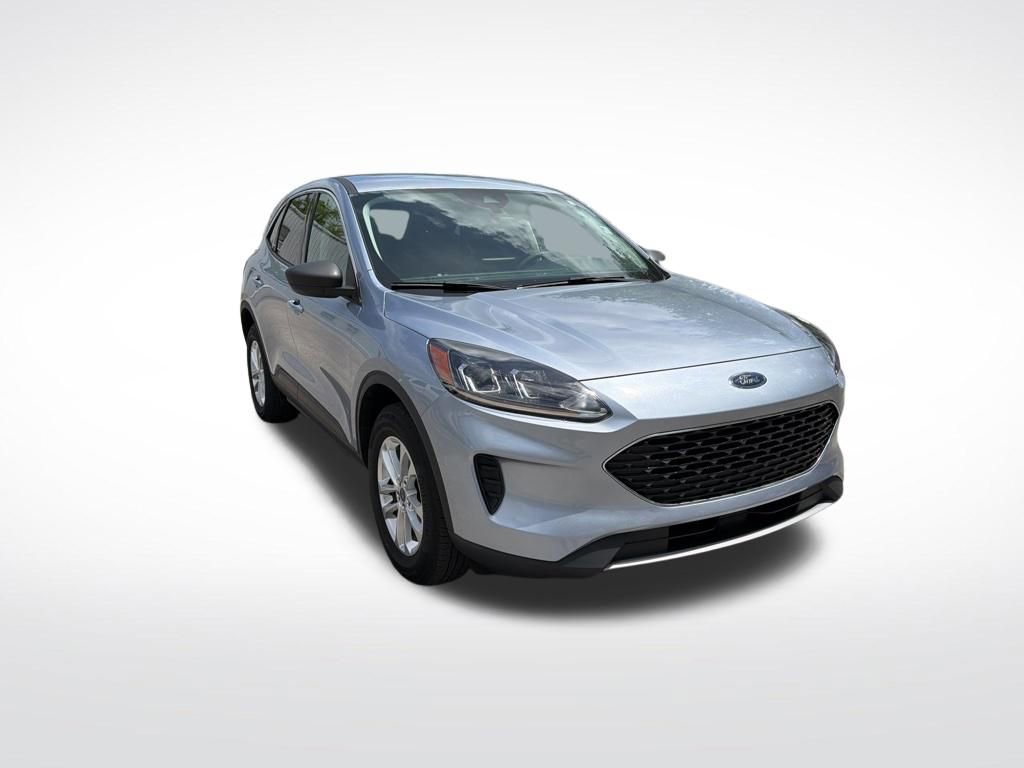 Used 2022 Ford Escape SE image 2