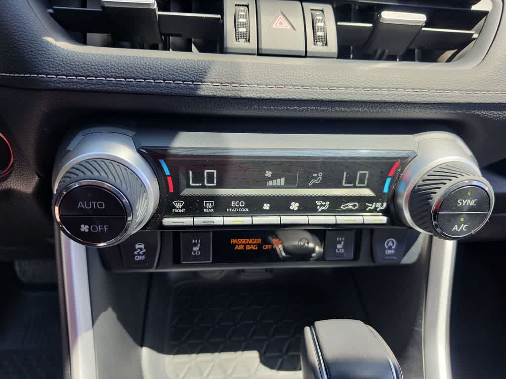 Used 2020 Toyota RAV4 XLE Premium AWD/4WD image 18