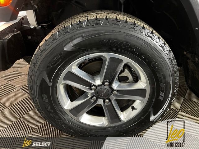 Used 2022 Jeep Wrangler Unlimited Sahara w/ Safety Group image 31