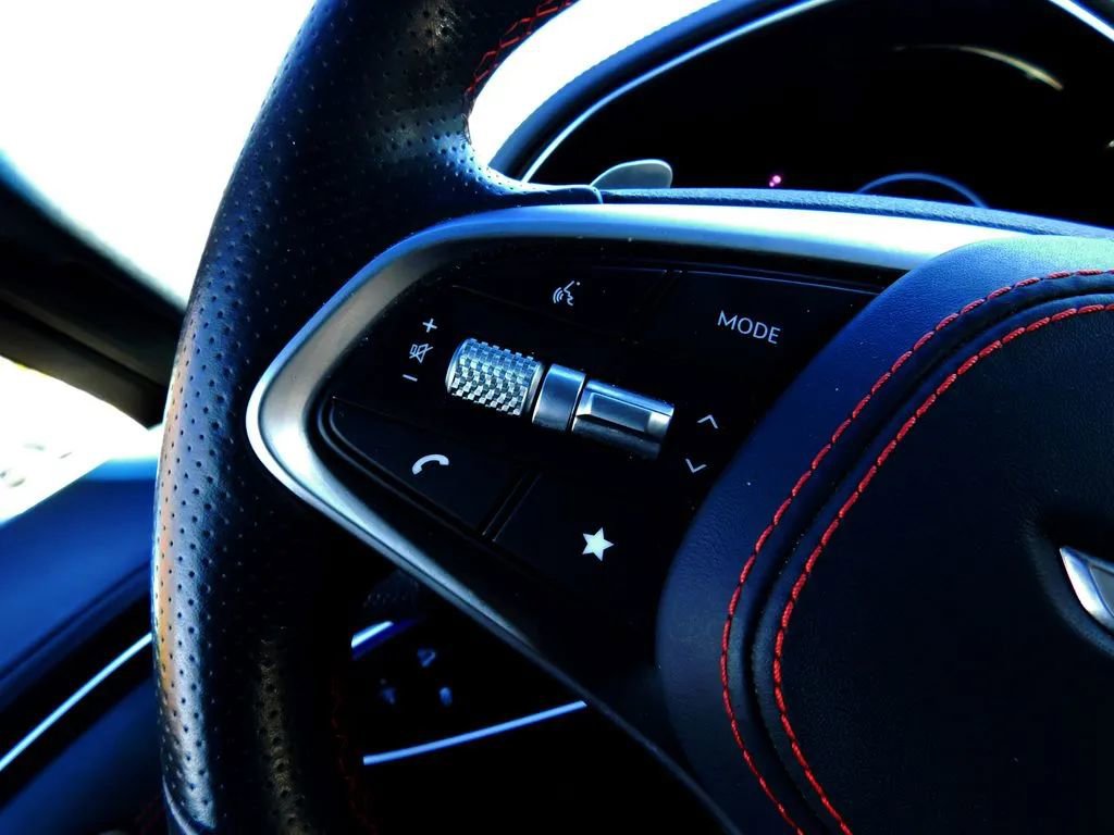 Used 2023 Genesis GV70 2.5T w/ Sport Prestige Package image 28