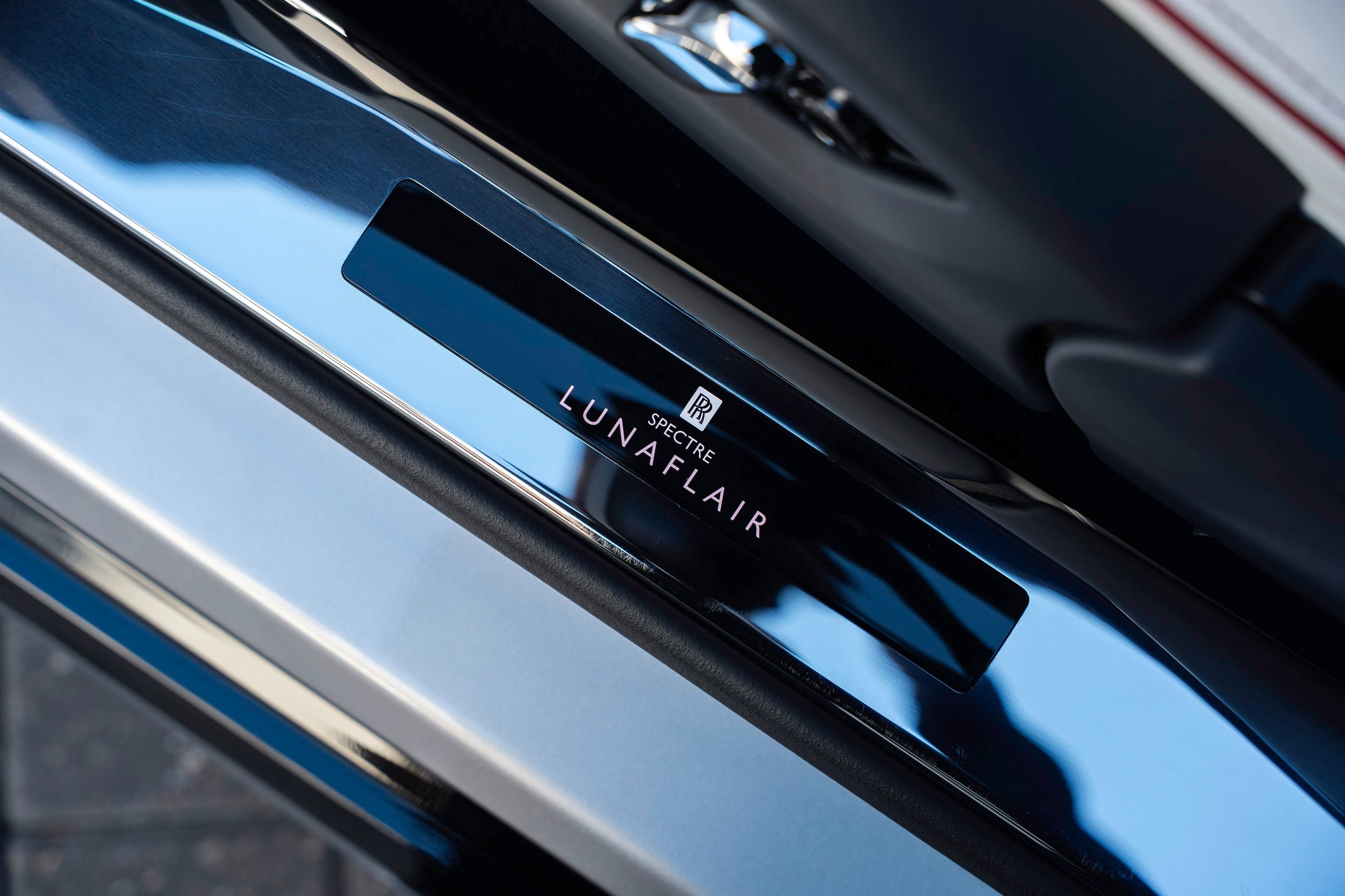 Used 2024 Rolls-Royce Spectre w/ Spectre Launch Package AWD/4WD image 18