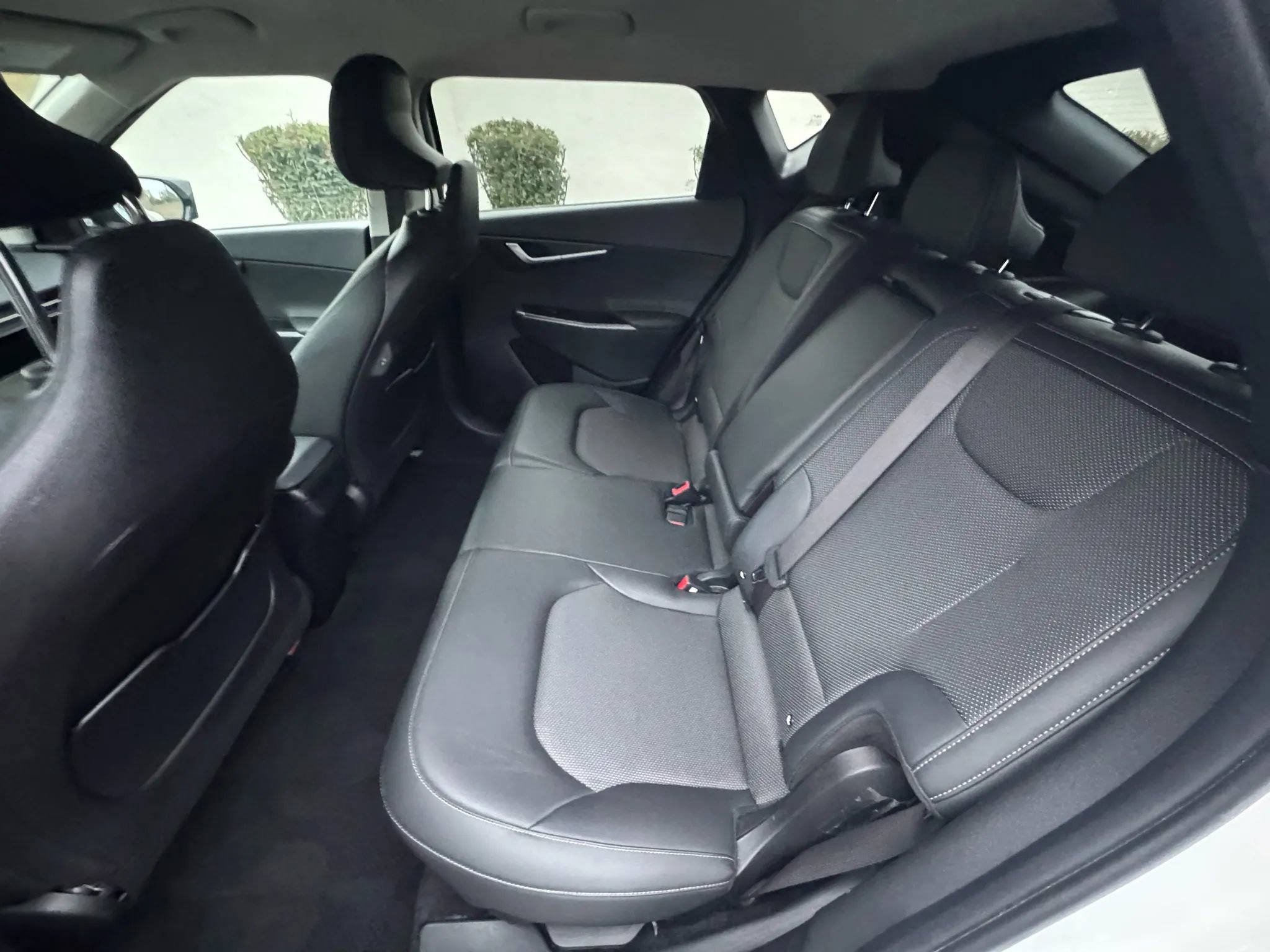 Used 2024 Kia EV6 Light image 17