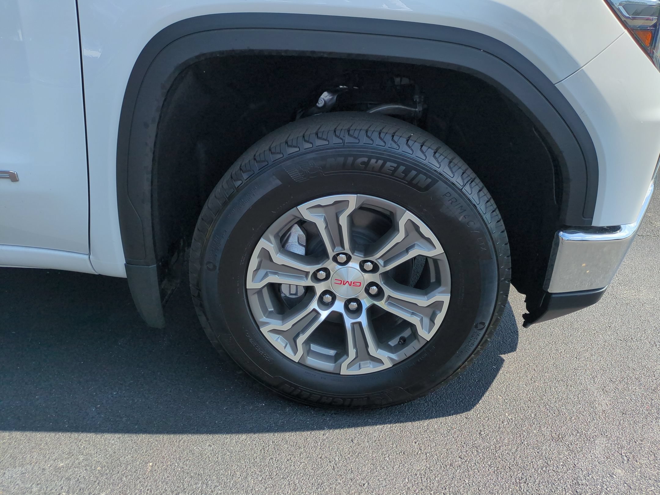 Used 2026 GMC Sierra 1500 SLT RWD image 12