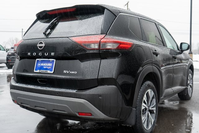Used 2023 Nissan Rogue SV image 6