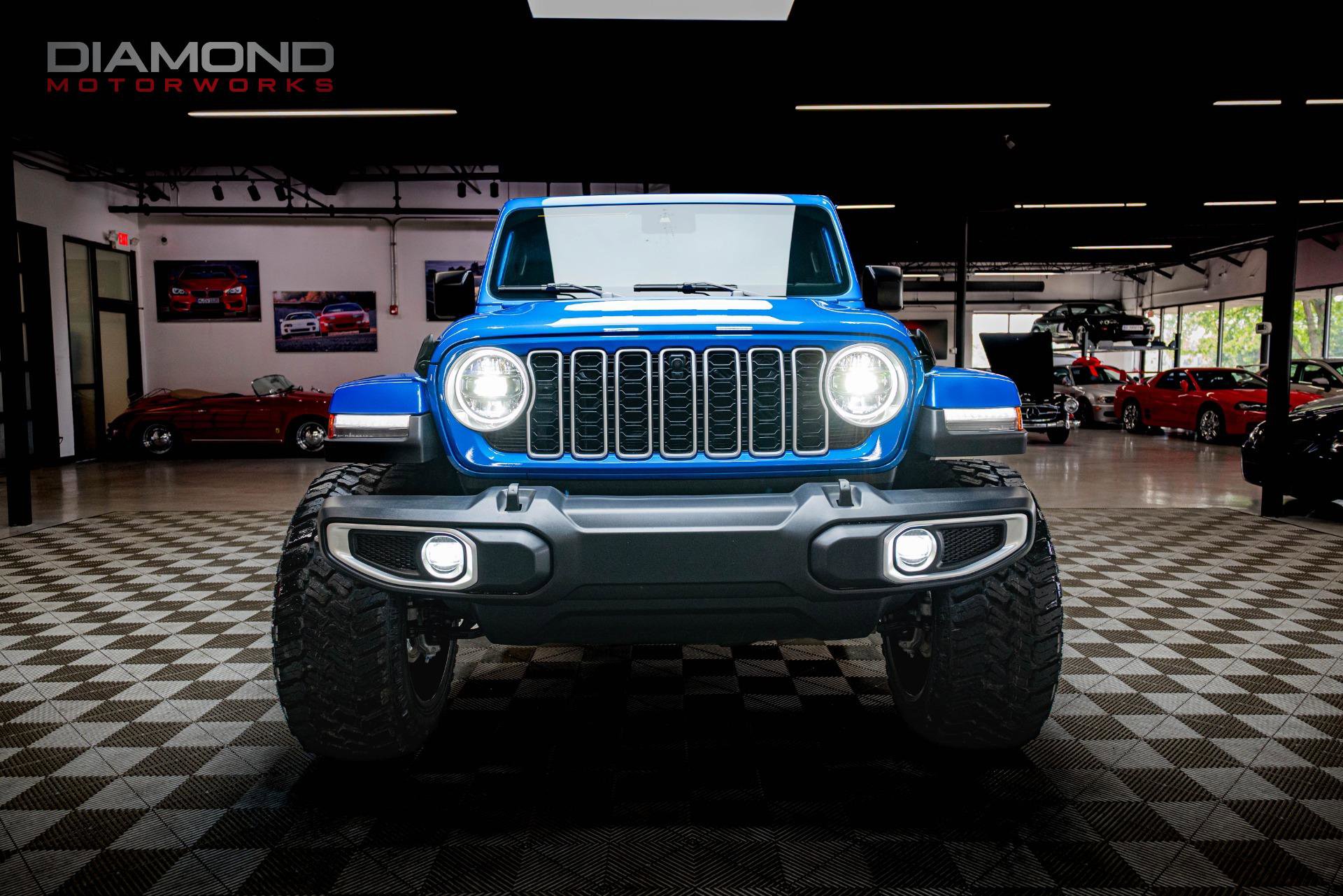 Used 2024 Jeep Wrangler Unlimited Sahara w/ Technology Group image 31